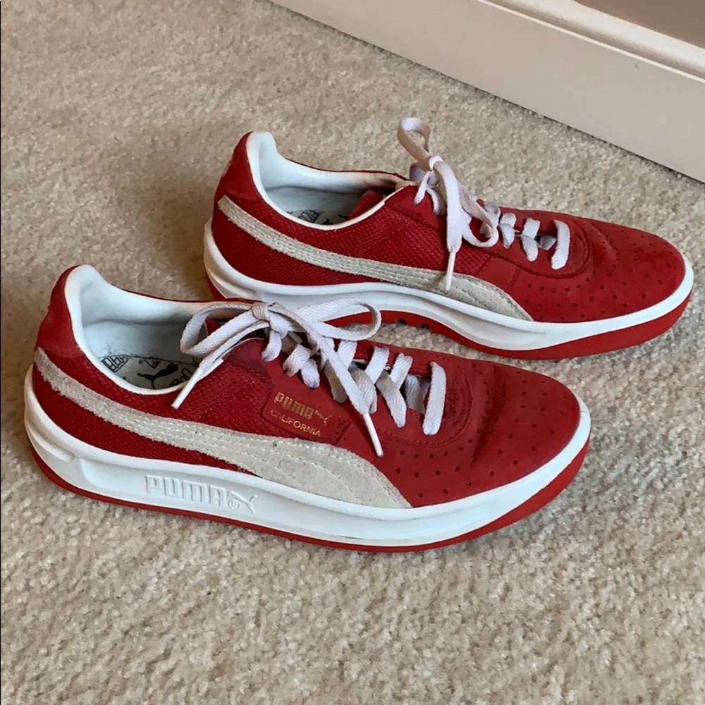 Red Puma suede classic